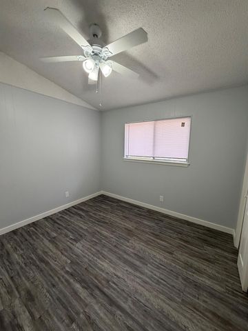 2107 Alta Vista Ave B, Austin, TX 78704