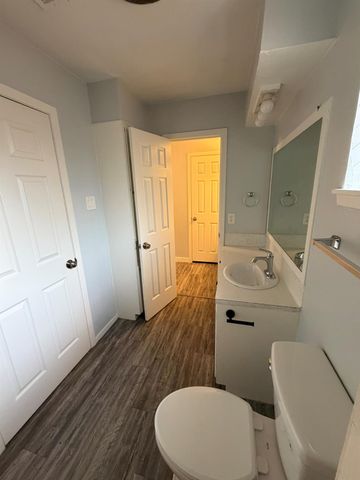 2107 Alta Vista Ave B, Austin, TX 78704