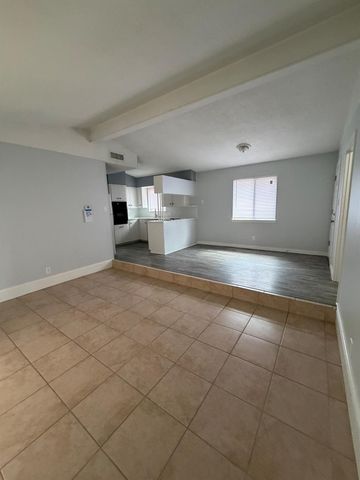 2107 Alta Vista Ave B, Austin, TX 78704