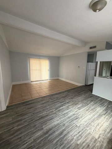 2107 Alta Vista Ave B, Austin, TX 78704