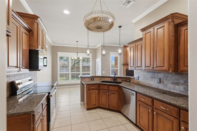 10716 NW 37th Street, Yukon, OK 73099