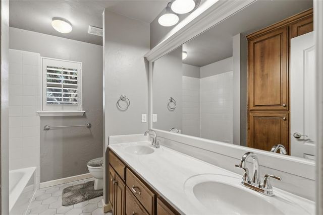 10716 NW 37th Street, Yukon, OK 73099