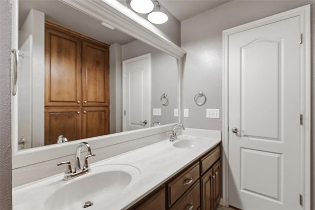 10716 NW 37th Street, Yukon, OK 73099