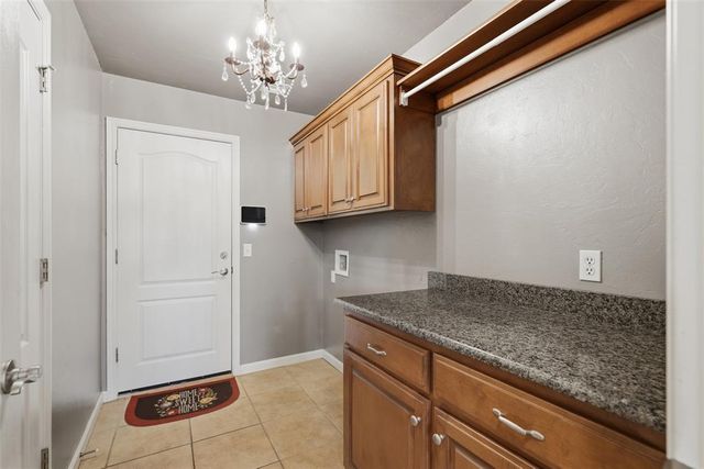 10716 NW 37th Street, Yukon, OK 73099