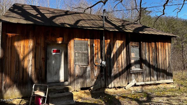 2063 Kelley Gap Road, Greeneville, TN 37743