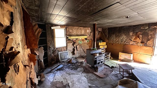 2063 Kelley Gap Road, Greeneville, TN 37743