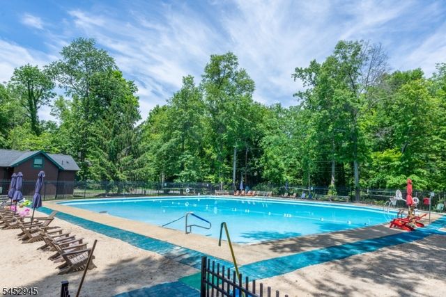 298 Emerson Ln, Berkeley Heights Twp., NJ 07922