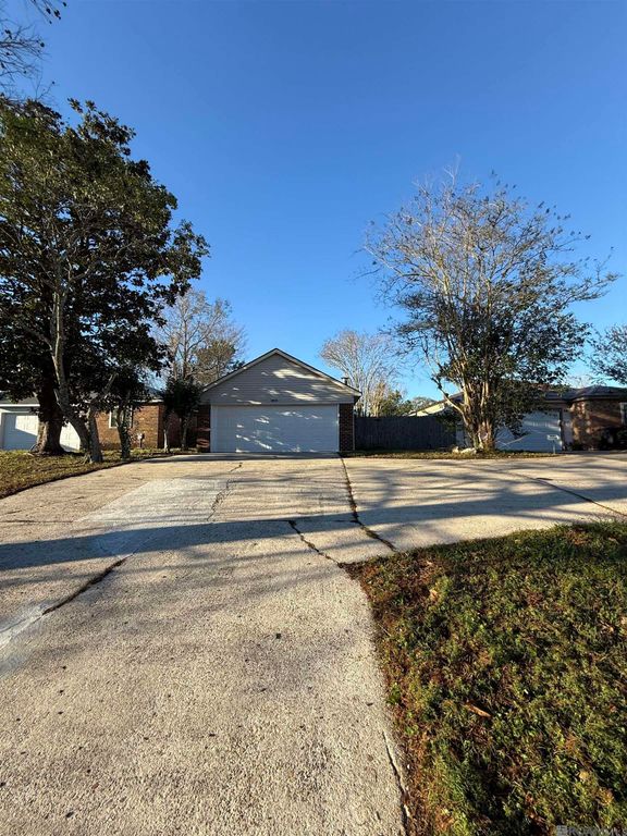 18674 Jefferson Hwy, Saint George, LA 70817
