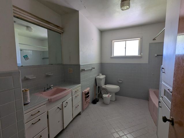 114 Wallisville Road, Liberty, TX 77575