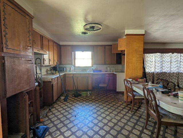 114 Wallisville Road, Liberty, TX 77575