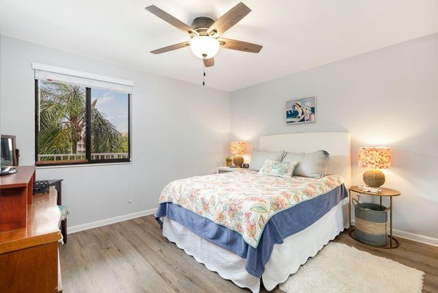 2401 Village Boulevard 305, West Palm Beach, FL 33409