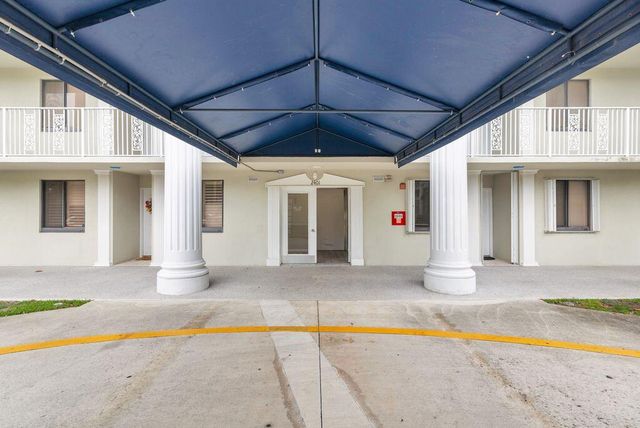 2401 Village Boulevard 305, West Palm Beach, FL 33409