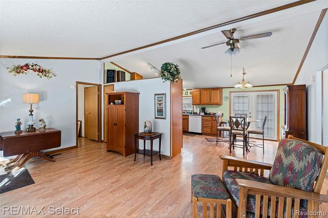 11061 Main Road, Fenton, MI 48430