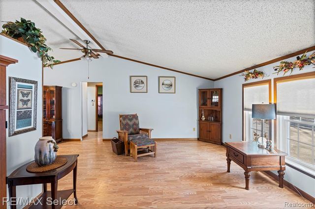 11061 Main Road, Fenton, MI 48430