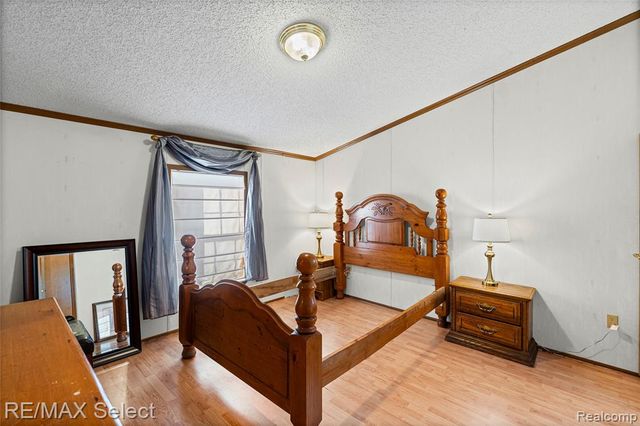 11061 Main Road, Fenton, MI 48430