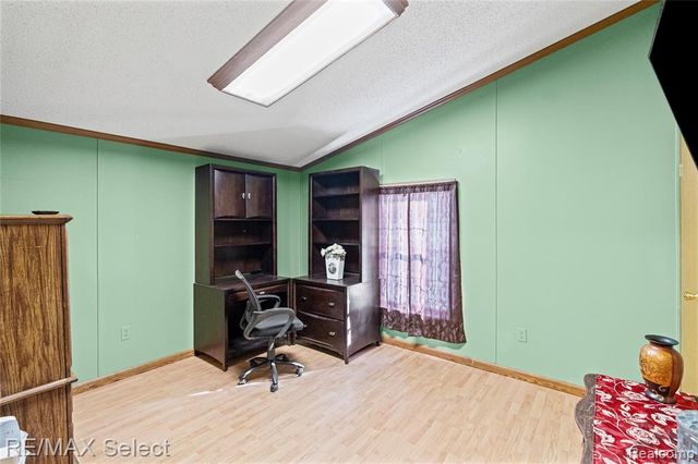 11061 Main Road, Fenton, MI 48430