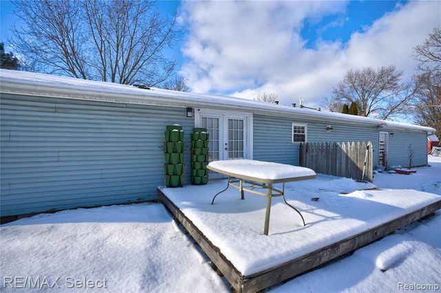 11061 Main Road, Fenton, MI 48430