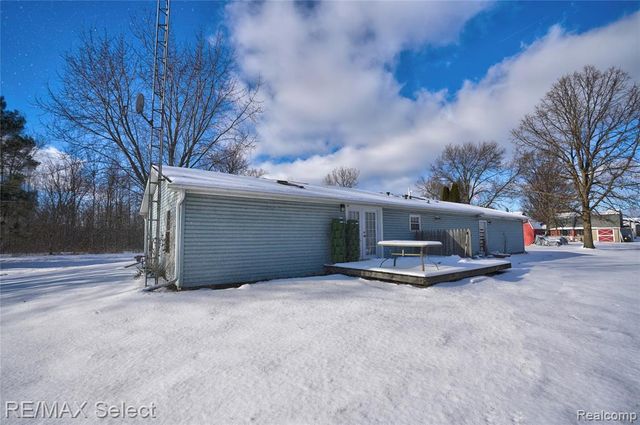 11061 Main Road, Fenton, MI 48430