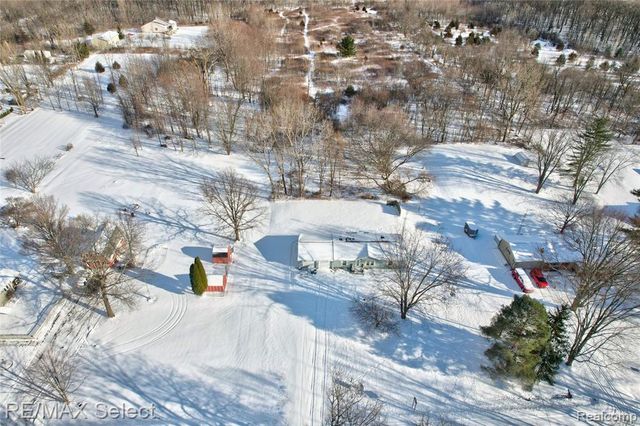 11061 Main Road, Fenton, MI 48430