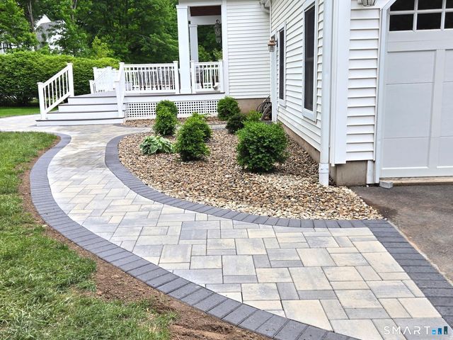 6 Sycamore Hills Road, Avon, CT 06001