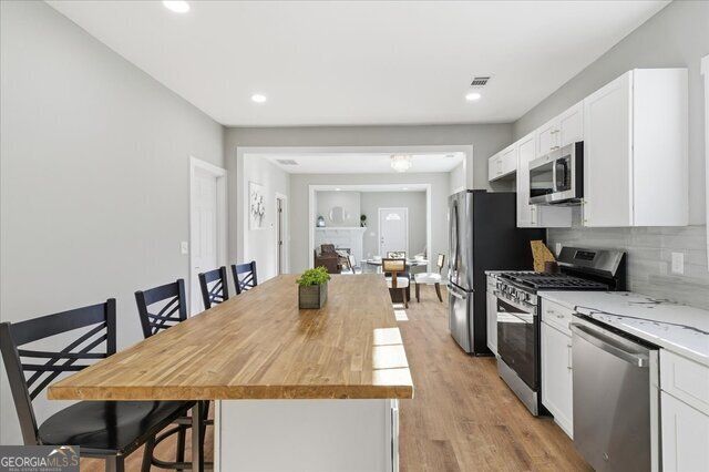 2955 E Point, East Point, GA 30344