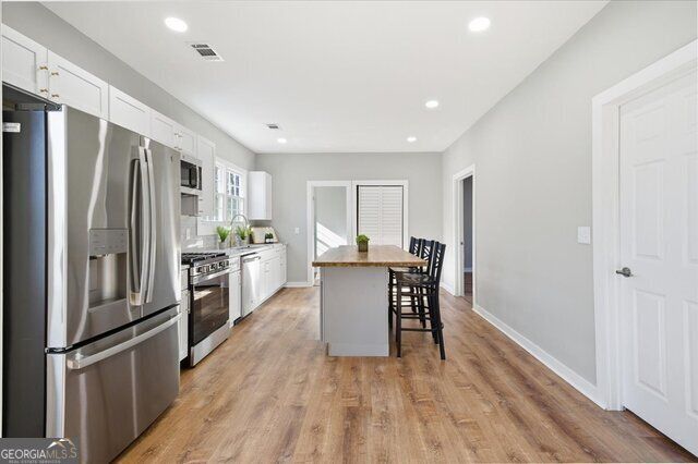 2955 E Point, East Point, GA 30344