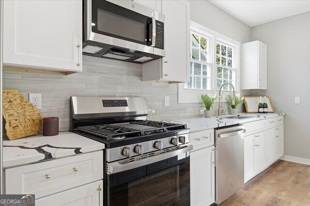 2955 E Point, East Point, GA 30344