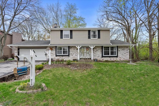 3710 S Pleasant View DRIVE, New Berlin, WI 53151