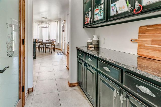 5832 Havenshire Lane, Edmond, OK 73034