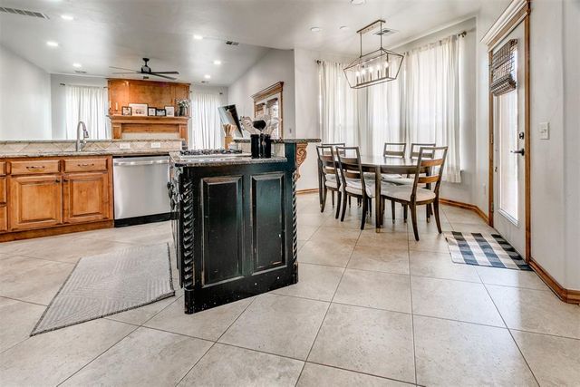 5832 Havenshire Lane, Edmond, OK 73034