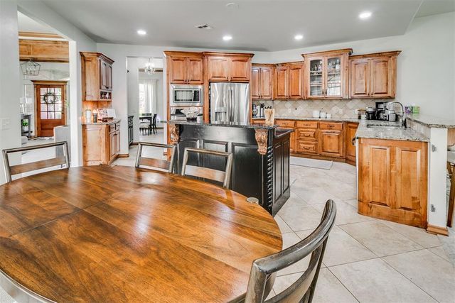 5832 Havenshire Lane, Edmond, OK 73034