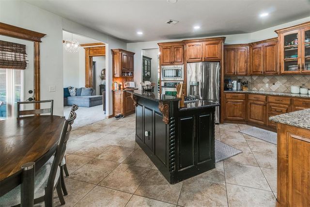 5832 Havenshire Lane, Edmond, OK 73034