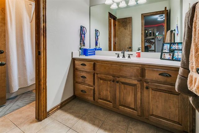 5832 Havenshire Lane, Edmond, OK 73034