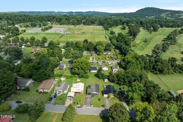 1511 East Holston Avenue, Johnson City, TN 37601