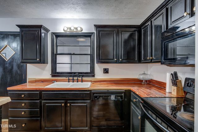 1511 East Holston Avenue, Johnson City, TN 37601