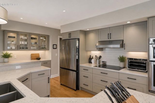 W284N4919 Roosevelts Quay, Pewaukee, WI 53072