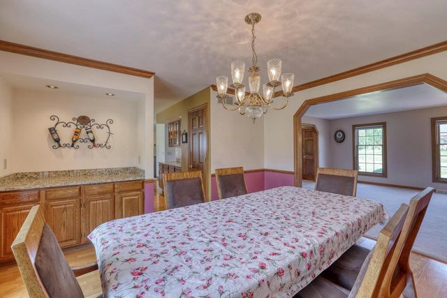 W284N4919 Roosevelts Quay, Pewaukee, WI 53072