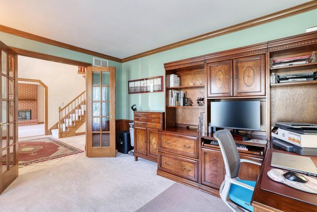 W284N4919 Roosevelts Quay, Pewaukee, WI 53072