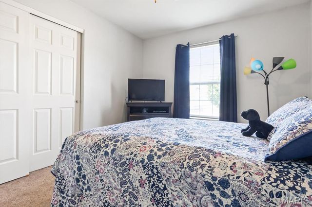1910 Homefield Prairie Court, O'fallon, MO 63366