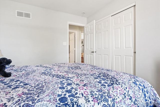 1910 Homefield Prairie Court, O'fallon, MO 63366
