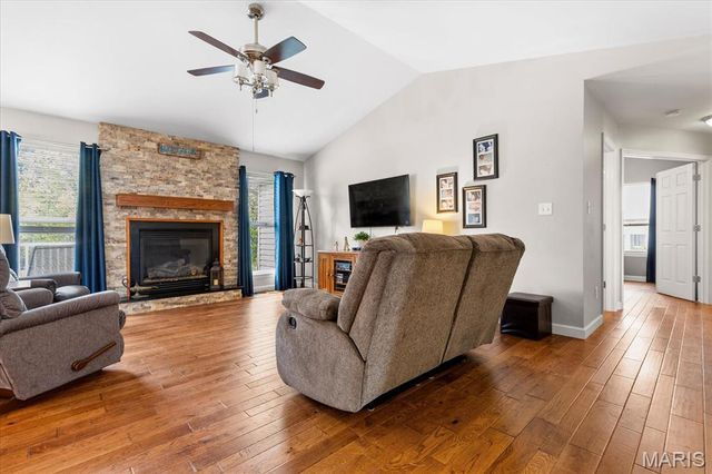 1910 Homefield Prairie Court, O'fallon, MO 63366