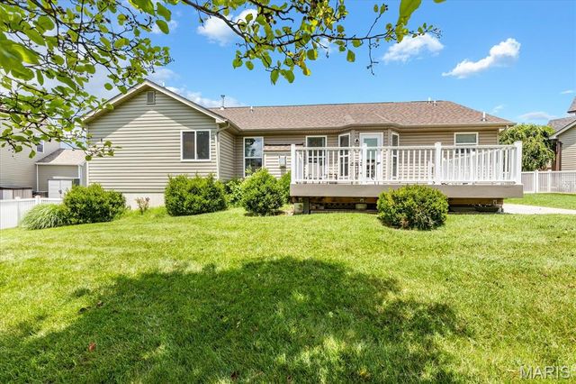 1910 Homefield Prairie Court, O'fallon, MO 63366