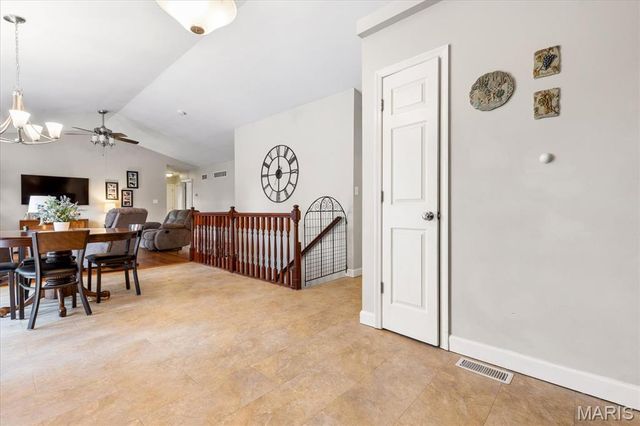 1910 Homefield Prairie Court, O'fallon, MO 63366