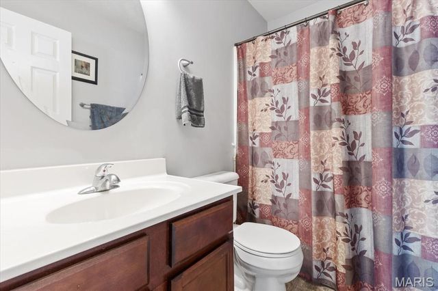 1910 Homefield Prairie Court, O'fallon, MO 63366