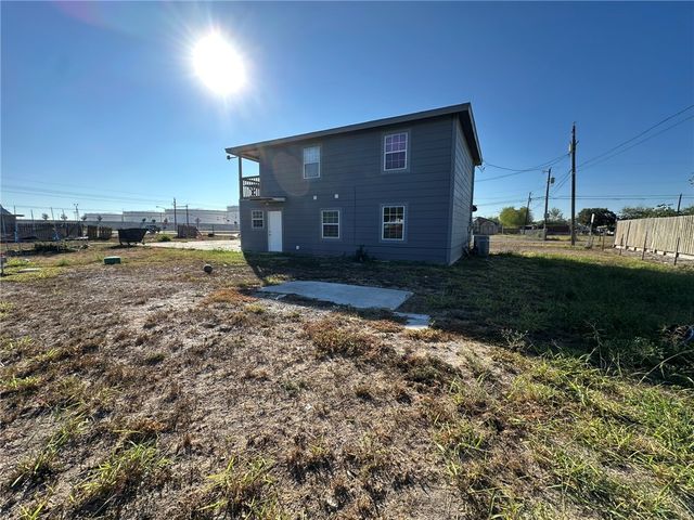 3152 Meadow, Robstown, TX 78380