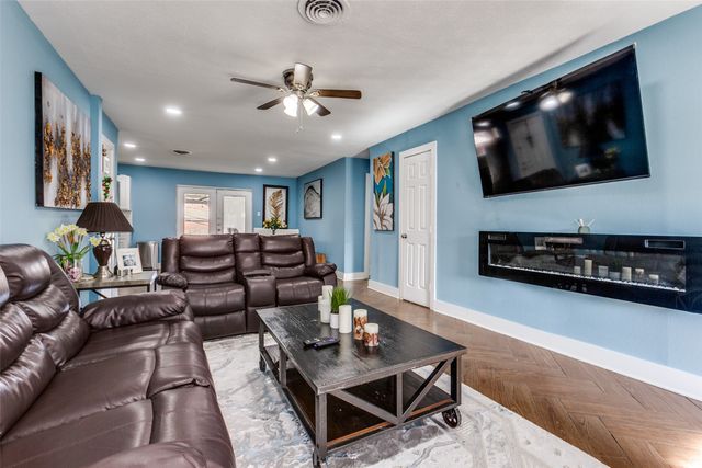 3112 Sidney Drive, Mesquite, TX 75150