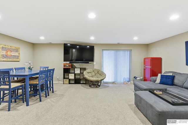 20816 Honeysuckle Drive, Omaha, NE 68022