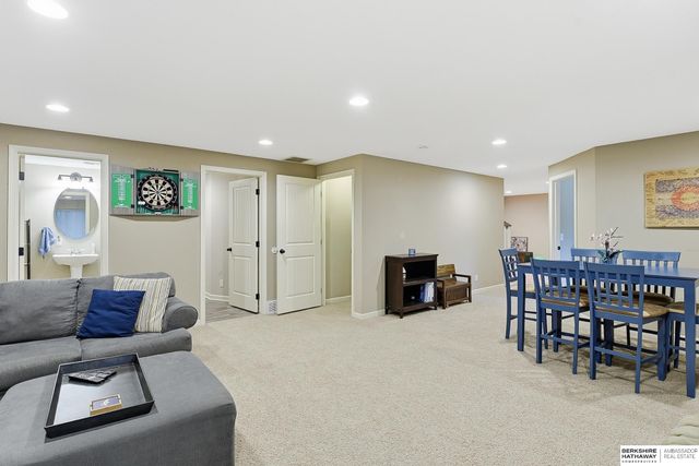 20816 Honeysuckle Drive, Omaha, NE 68022