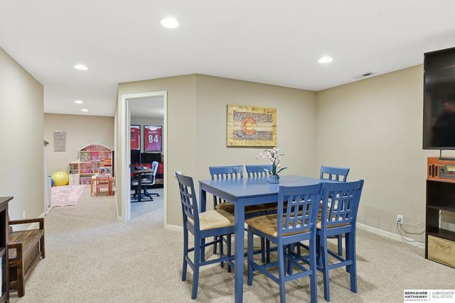 20816 Honeysuckle Drive, Omaha, NE 68022