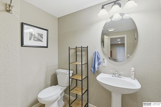 20816 Honeysuckle Drive, Omaha, NE 68022